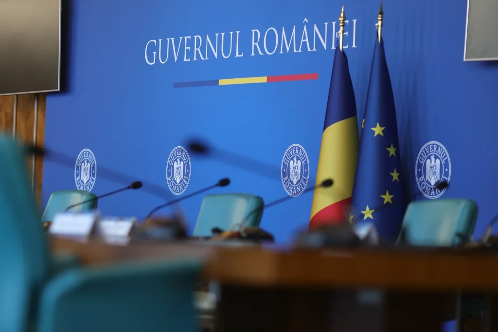 În așteptarea desemnării, Siegfried Mureșan și Sorin Grideanu își trimit săgeți. Pledoariile făcute în favoarea PNL și PSD