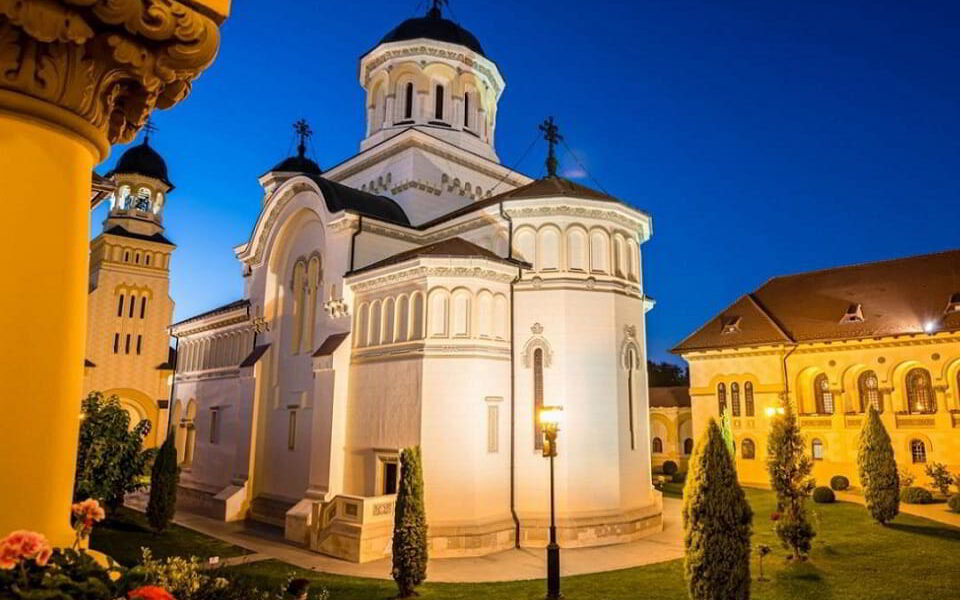 Vineri, 4 septembrie 2026: Slujbă de priveghere la Catedrala Arhiepiscopală din Alba Iulia, de la ora 22.00