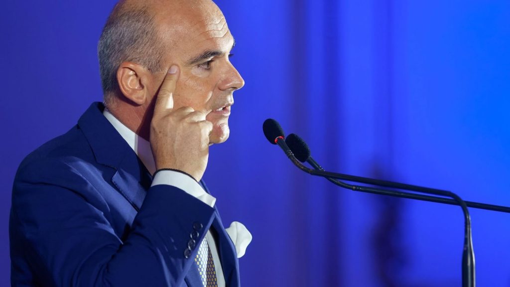Rareș Bogdan: „Dar chiar nu vă este rușine?” Europarlamentarul atacă USR în scandalul privind participarea elevilor la slujba de început de an școlar