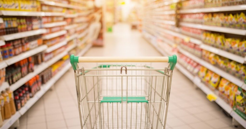 Eurostat: România, cea mai mare scădere a vânzărilor cu amănuntul din UE. Consumul românilor continuă să piardă teren