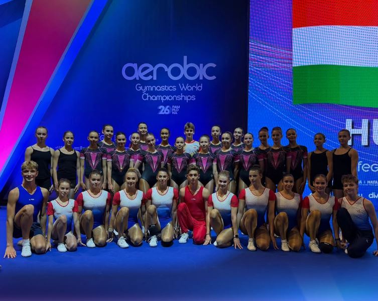 Gimnastică aerobică: Șapte calificări românești în finale, după prima zi a Mondialelor de cadeți și juniori