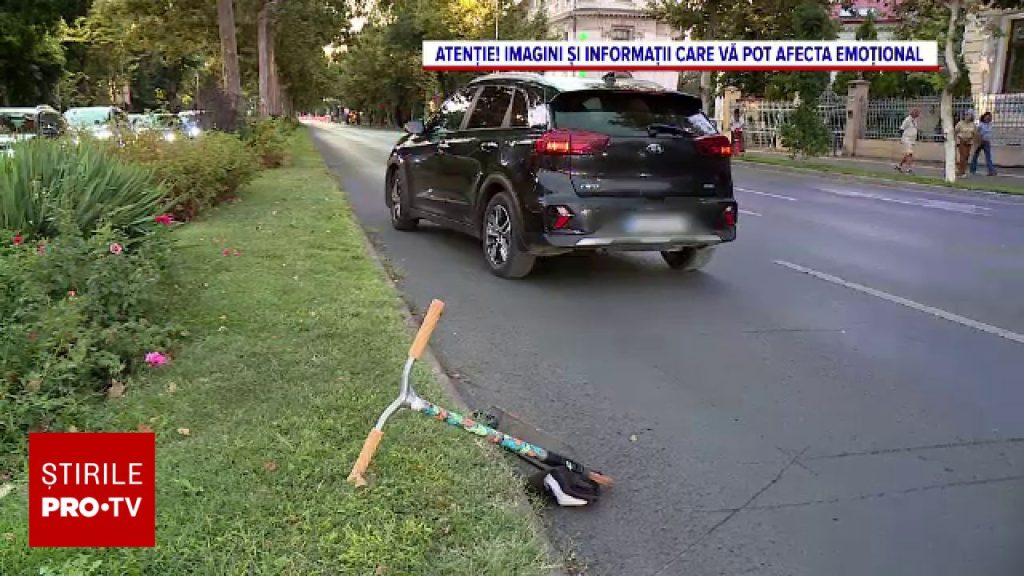Copil de 10 ani, lovit de mașină în Capitală. Ar fi traversat un bulevard pe culoarea roșie când se afla pe trotinetă