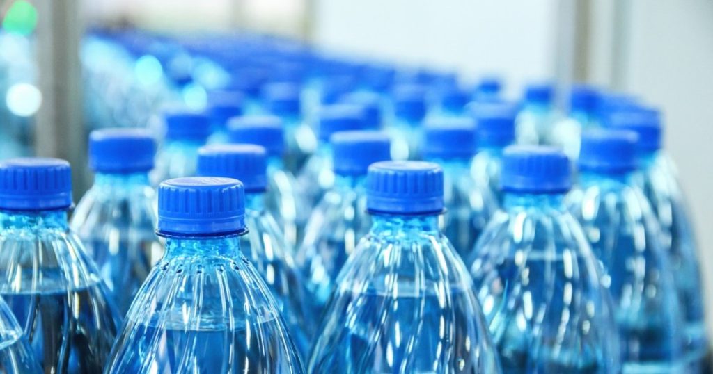 Ucraina încearcă să preia o companie de apă deținută de miliardari britanici și investitori ruși