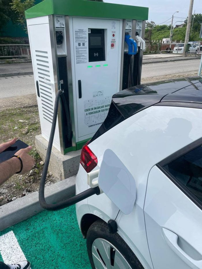 Țintele PNRR pentru transportul verde, depășite! Peste 1.100 de vehicule nepoluante și 5.200 de stații de încărcare în toată țara