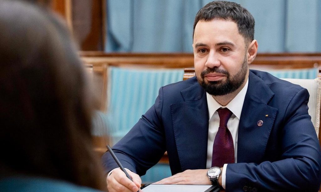 Comunicat Corneliu Mureșan: Administrația județeană condusă de Ion Dumitrel, repetentă la capitolul strategii pentru educație