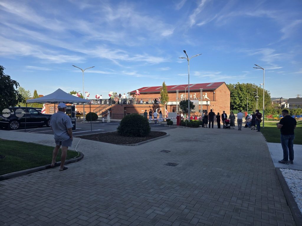 Campusul Omega din Sântana se deschide oficial!