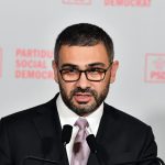 PNL cere PSD să explice public o deplasare de lux la Mykonos a fostului ministru al Muncii Florin Manole, alături de judecătorul CCR Cristian Deliorga, Victor Ponta, alţi foşti miniştri şi oameni de afaceri