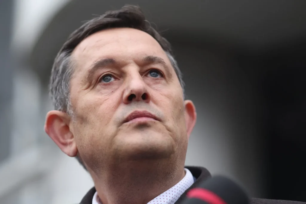 „Fără șopârle”, condiția pusă de AUR pentru negocieri cu PSD. Cele două variante menționate de Gheorghe Piperea