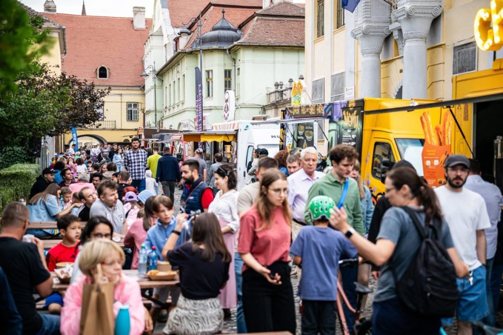 Trafic închis în centrul Sibiului timp de patru zile. Restricții pentru Foodie – Street Jazz Festival