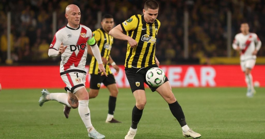 Răzvan Marin a marcat golul victoriei lui AEK Atena în meciul cu Linz