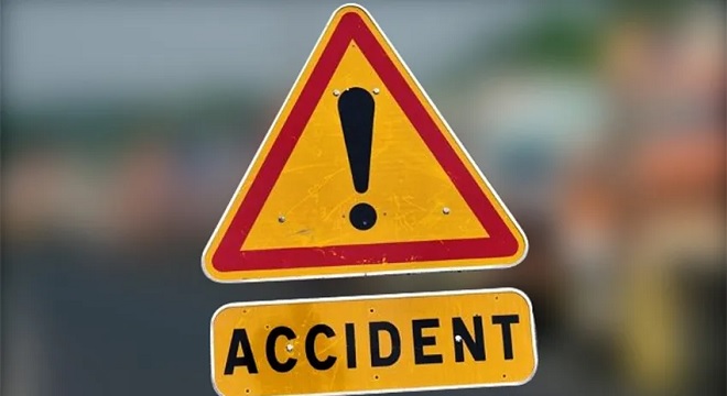 Accident pe DJ112A, între Hălchiu și Brașov. Motociclist rănit în urma coliziunii