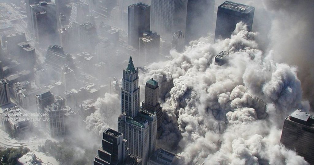 Primarul New York-ului publică documente dosite timp de 25 de ani. Ce arată despre aerul toxic de după atacurile de la 11 septembrie