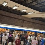 Metroul, blocat parțial după un incident la Ștefan cel Mare. O femeie, transportată la Floreasca