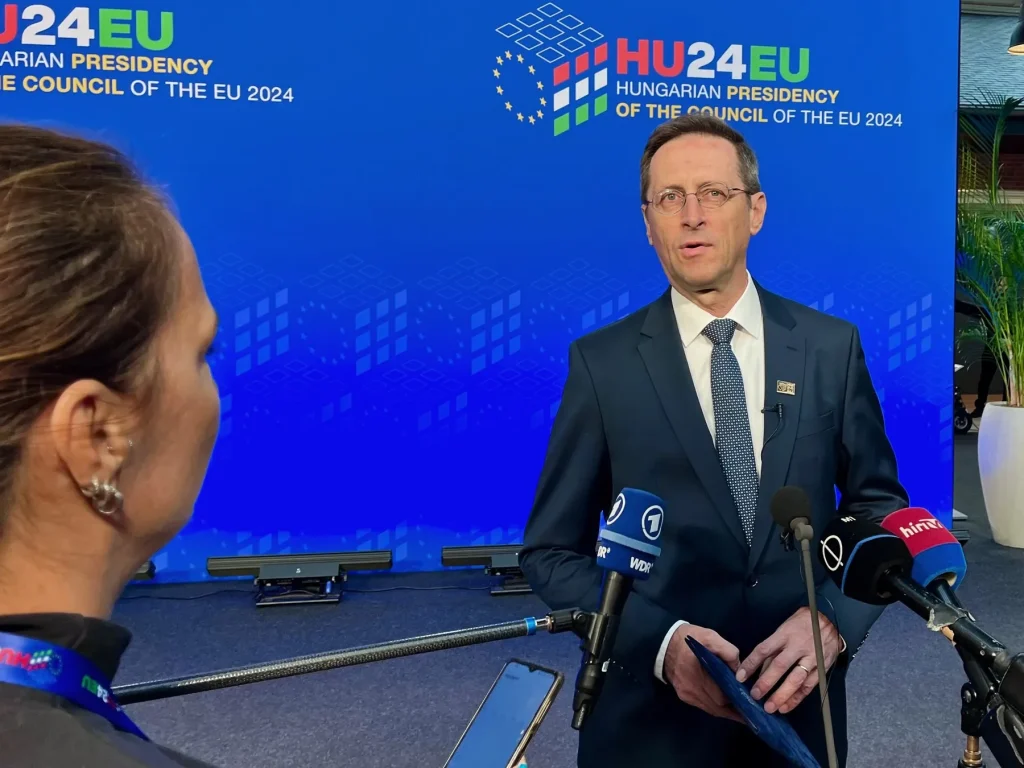 După Bulgaria, și Ungaria se pregătește să adopte euro. „Ne dorim introducerea cu succes a monedei euro”, spune guvernatorul maghiar