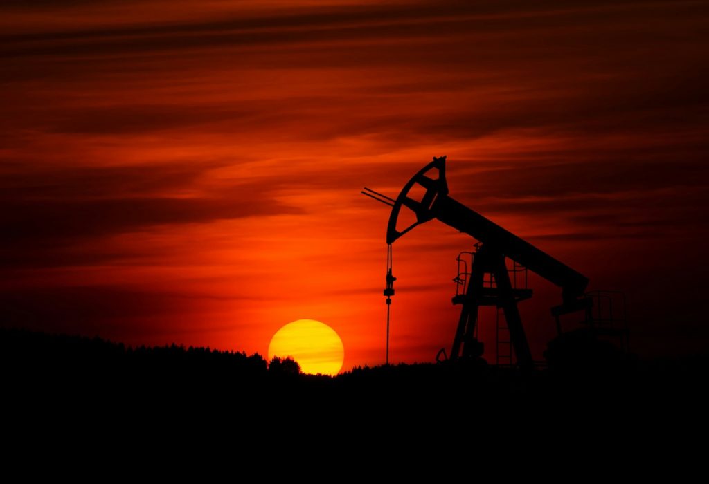 Arabia Saudită și-a închis magistrala strategică de petrol, după un atac cu drone. Conducta e critică pentru aprovizionarea Europei