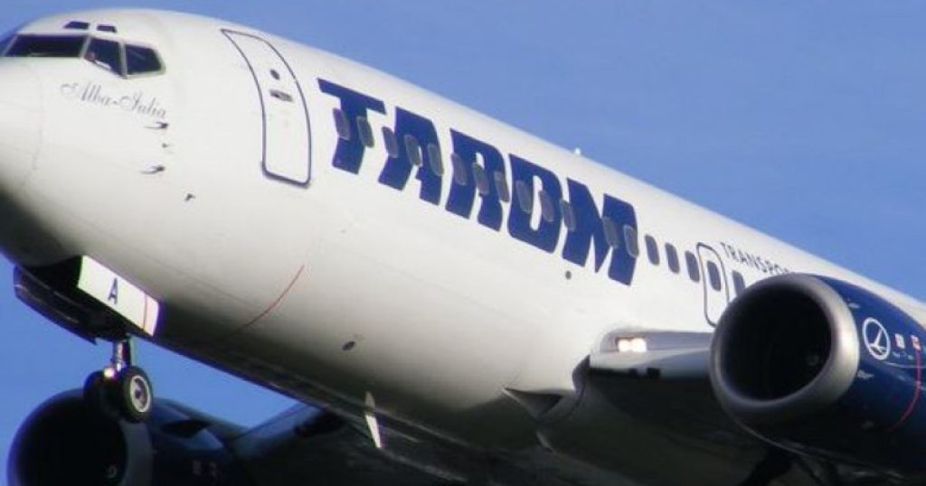 Primul avion Boeing 738 Max 8 a intrat în flota TAROM și a primit numele „Mircea Lucescu”. Pe ce rute va zbura