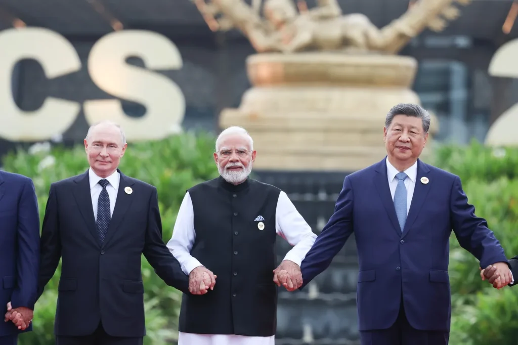 China propune crearea unei „zone open source AI” pentru membrii BRICS