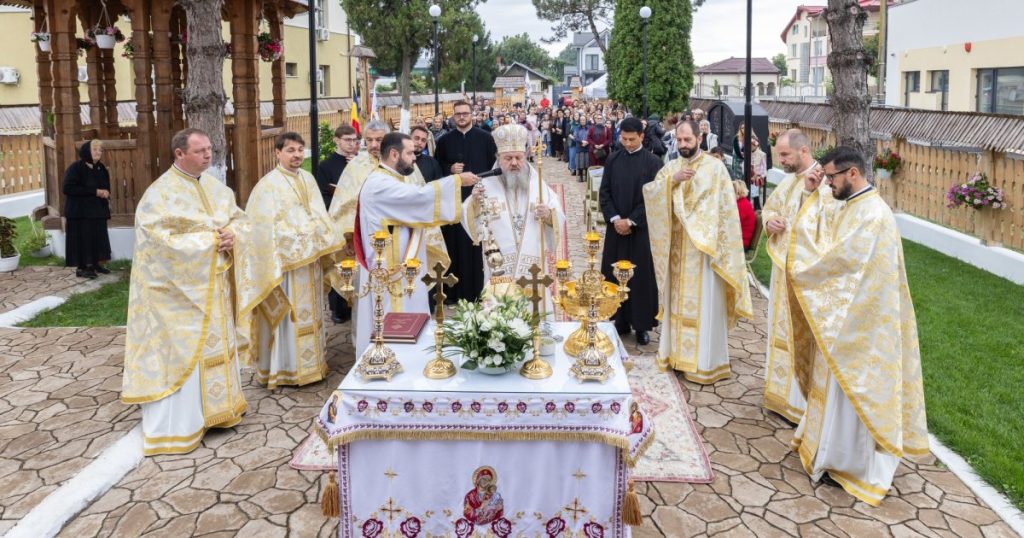 Sfințirea Paraclisului „Sfinții Împărați Constantin și Elena” din cadrul Centrului de îngrijire și asistență din Vidra