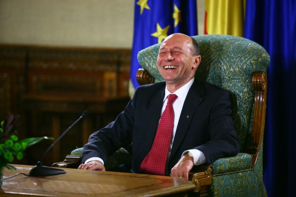 Traian Băsescu, atac la UDMR: Ar trebui să fie scoși afară din jocurile din România