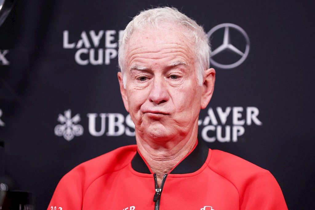 „De prost-gust și lipsit de respect!” » Replica lui John McEnroe când Zverev și Shelton se îmbrățișau a provocat furia fanilor