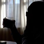 Un bărbat şi-a înjunghiat fratele, la Buşteni / Victima a murit în drum spre spital