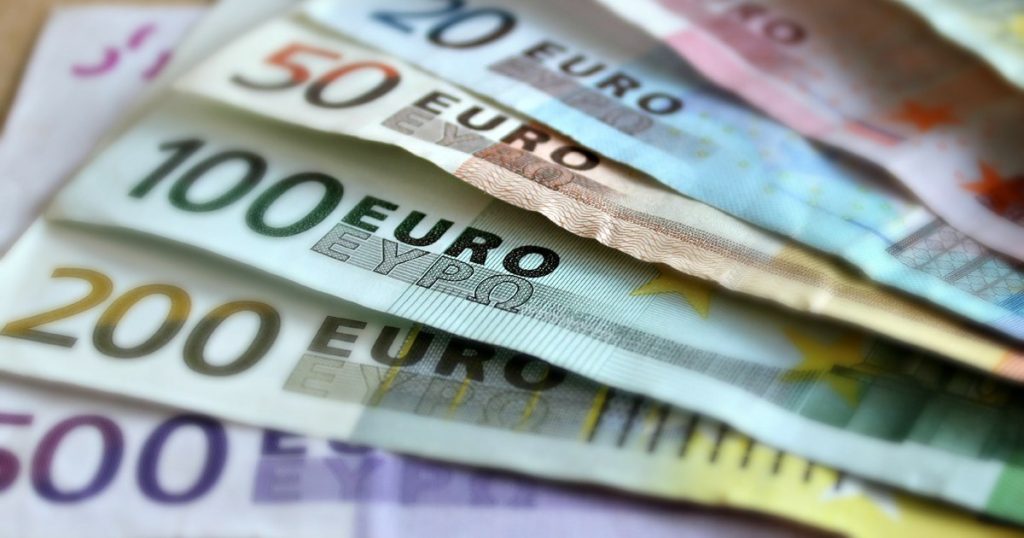 Curs valutar BNR, 14 septembrie 2026. Principalele valute, în creștere
