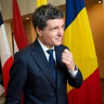 UPDATE - Nicuşor Dan anunţă că doreşte să facă desemnarea premierului până pleacă în SUA: Avem o aşteptare de mai multă disponibilitate la dialog la începutul sesiunii parlamentare. Evident că nu mai putem să aşteptăm/ Ce spune despre anticipate