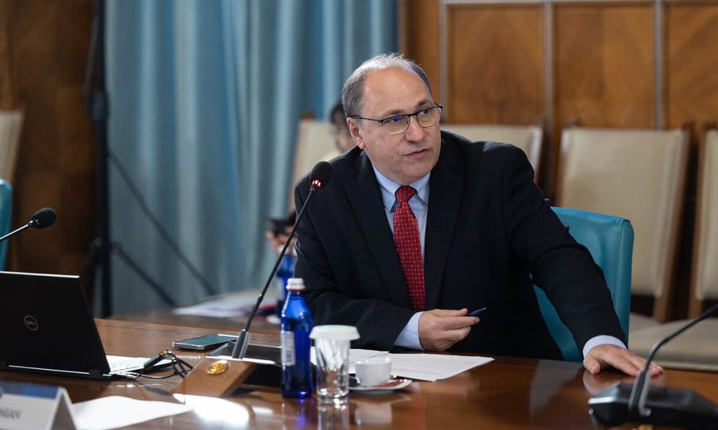 Ce măsuri pregătește Ministerul Educației după rezultatele slabe la PISA. Mihai Dimian: „A scăzut foarte mult exigența”