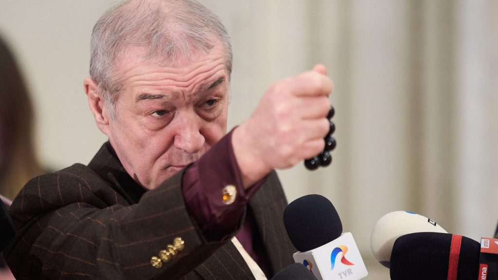 Gigi Becali a ”tocat” un jucător de la FCSB și a anunțat un nou transfer: ”Ești hapsân, încăpățânat?”