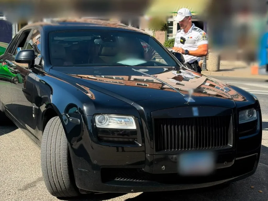 Bolid de lux, nereguli pe linie și droguri la volan: Un tânăr de 23 de ani, lăsat fără permis și cercetat penal