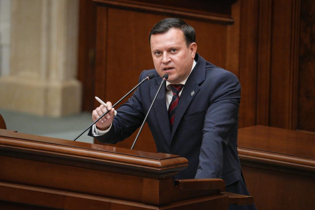 Senatul a respins compensarea restanțelor pentru concedii medicale. „Votul politic a cântărit mai greu”