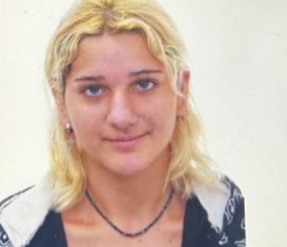 O fată de 15 ani a fost dată dispărută la Cluj după ce a plecat aseară de acasă