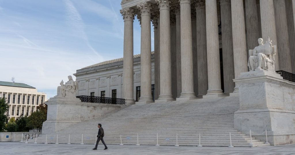 Curtea Supremă a SUA a blocat încercarea lui Trump de a schimba regulile votului prin corespondență înainte de alegerile de la jumătatea mandatului