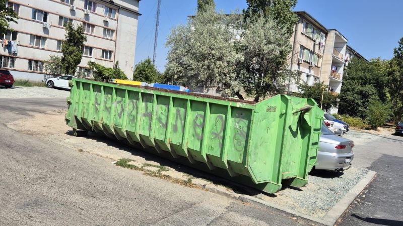 POLARIS – Benele pentru deșeuri voluminoase sunt amplasate în zonele Gară și Poarta 5
