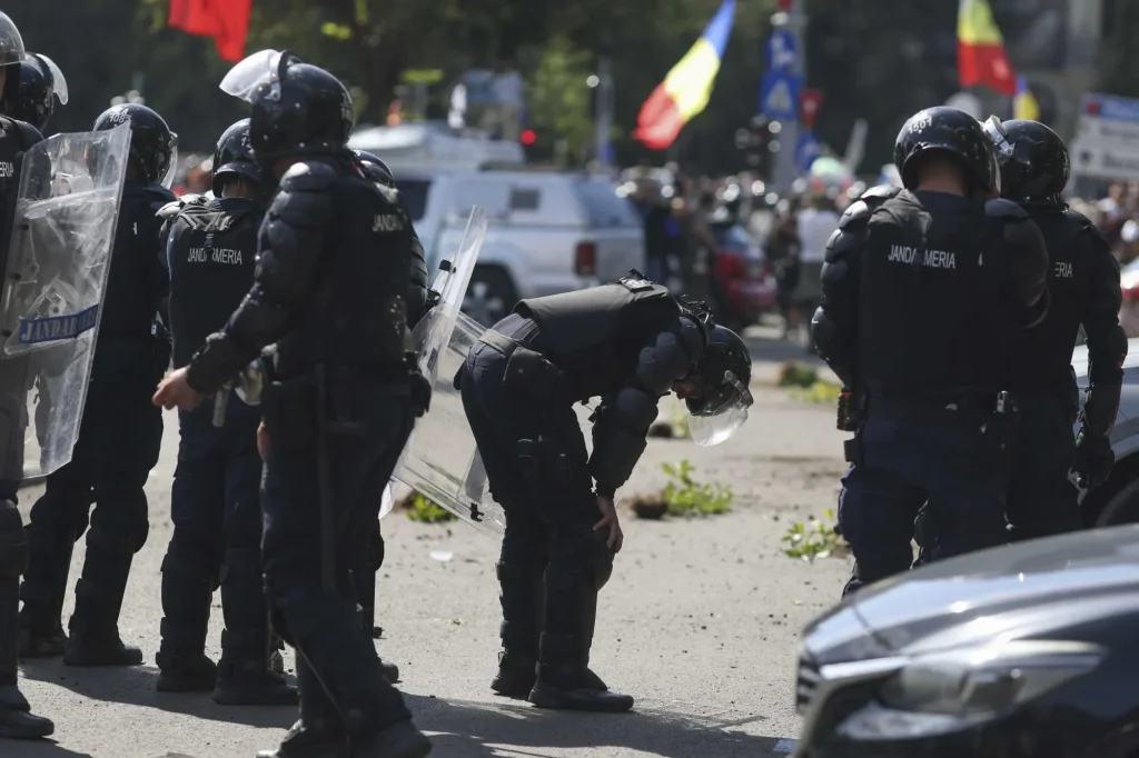 Blocaje mari în centrul Capitalei, la ora de vârf, din cauza restricțiilor din zona Pieței Victoriei. Cele mai noi date de la Brigada Rutieră