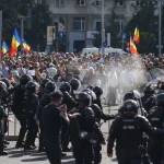 Sociologul Gelu Duminică: Ce se întâmplă acum în Piaţa Victoriei - nemulţumirea economică se combină cu neîncrederea în stat şi se amplifică prin reţele sociale / Totul asezonat cu politicieni care nu vor să-şi înţeleagă menirea