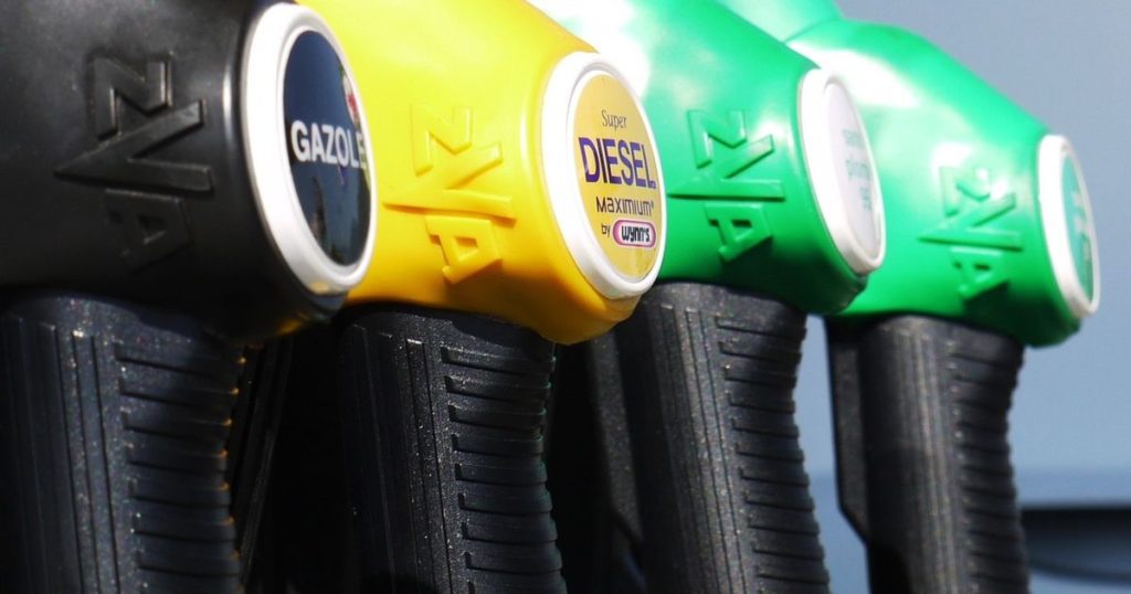 Prețuri la pompe marți, 15 septembrie. Reducerea de 25% a accizei la motorină, menținută până pe 30 septembrie