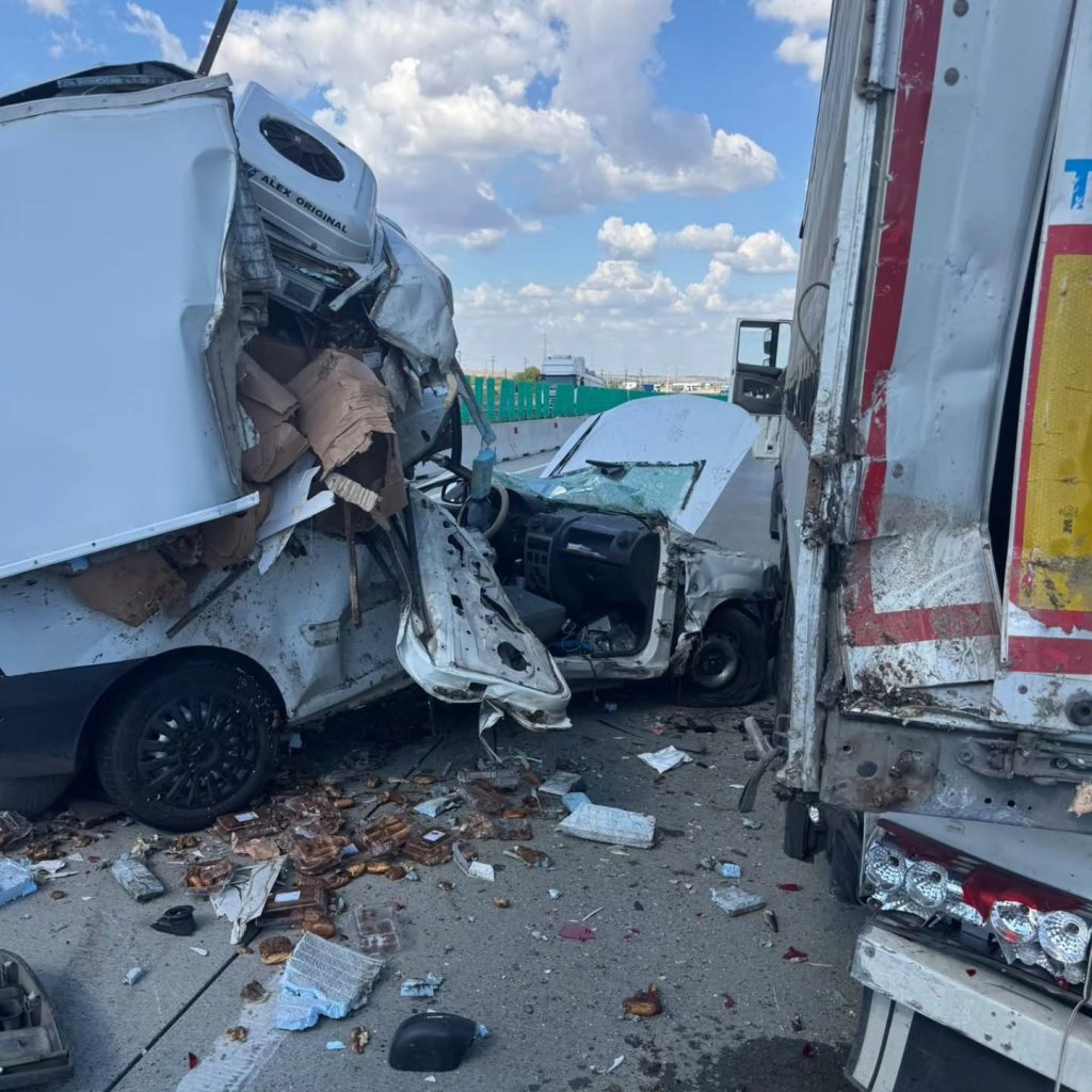 Un accident rutier s-a produs, în urmă cu puțin timp, pe DN5D, în afara localității Remuș. Un bărbat a avut nevoie de îngrijiri medicale!