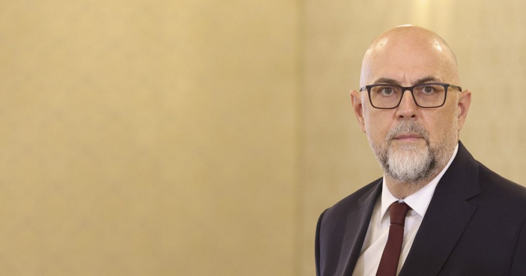 Kelemen Hunor, după întâlnirea cu Nicușor Dan: Viitorul premier „să nu fie un om care să poată fi aburit ușor cu basme”