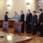 Consultări la Cotroceni - Varujan Pambuccian: Noi l-am rugat pe preşedintele Dan să amâne propunerea de premier. Sper ca, într-o săptămână-două, lucrurile să se poată schimba, sub presiunea realităţii / Cheia, în existenţa unei majorităţi