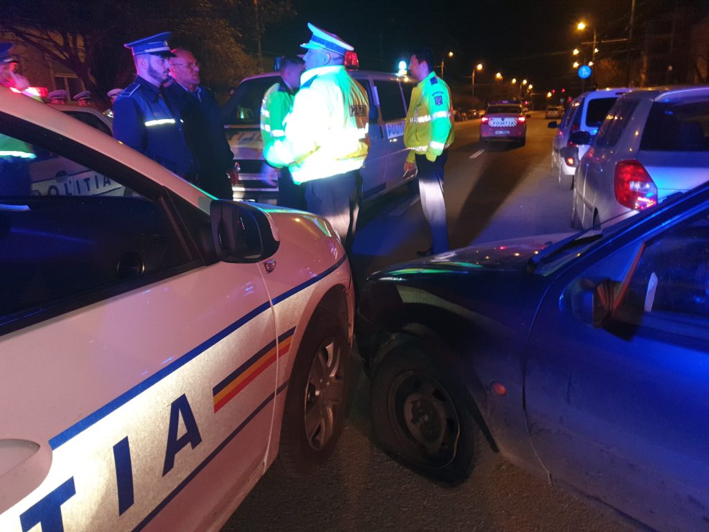Urmărire ca în filme pe străzile din Satu Mare - un puști de 18 ani a pus la încercare polițiștii
