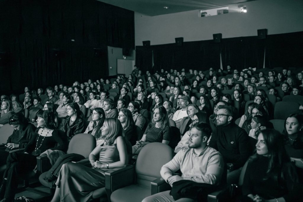 Bucharest Feminist Film Festival începe astăzi, la Cinema Muzeul Țăranului. Ce filme poți viziona