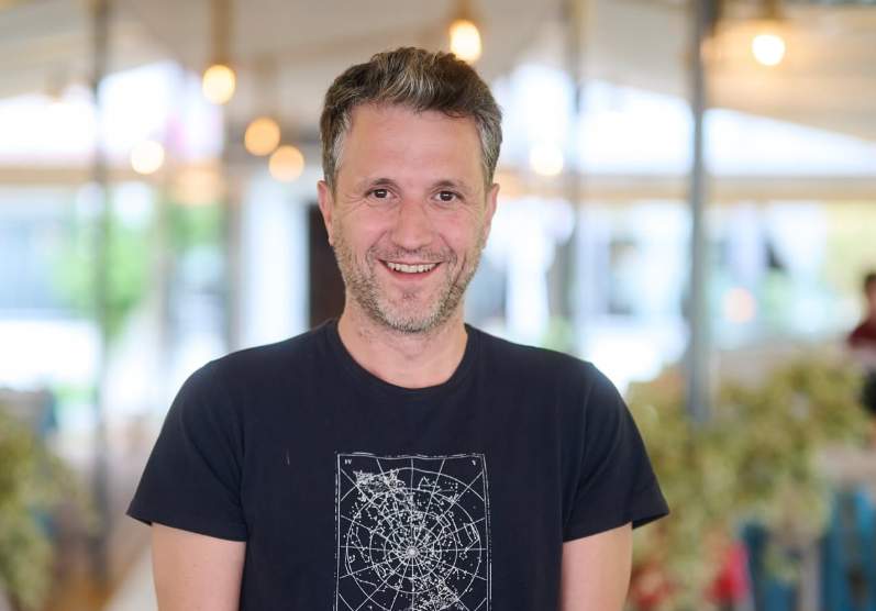 Vești bune pentru fanii lui Andi Moisescu! Apropo TV revine la PRO TV după pauza din primăvară