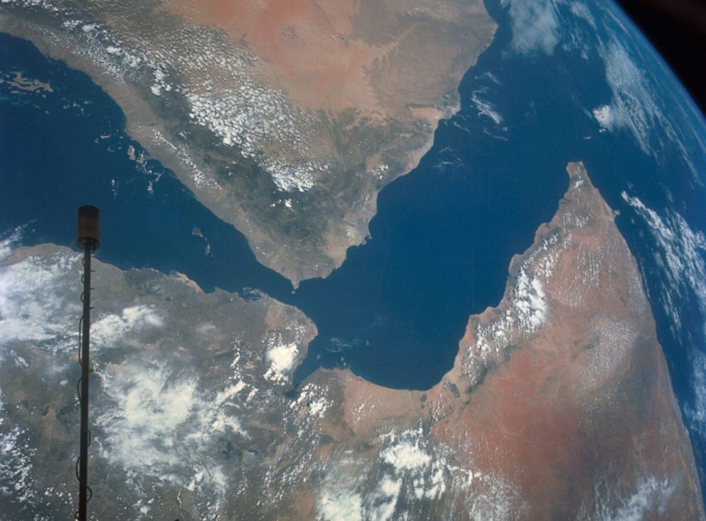 China a cerut Iranului să limiteze ofensiva rebelilor houthi din Marea Roșie, la cererea Arabiei Saudite