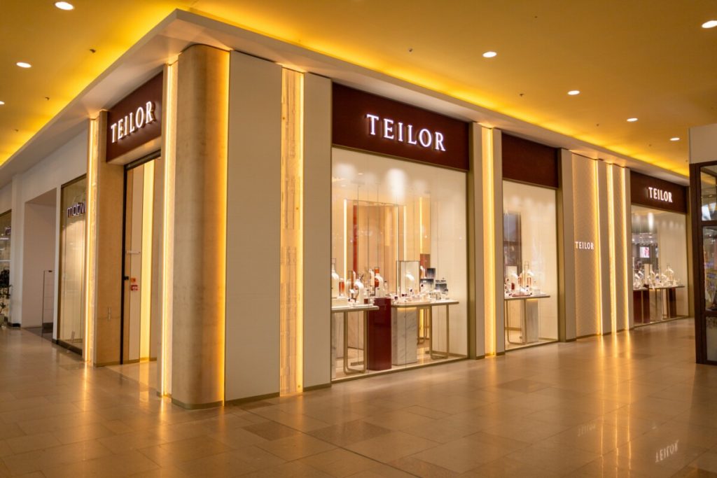 TEILOR redeschide magazinul din Iulius Mall Suceava, într-un spațiu reamenajat, inspirat de eleganța bijuteriilor