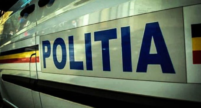 Arestat preventiv după ce a încălcat arestul la domiciliu. Tânărul de 20 de ani era cercetat pentru conduce fără permis și sub influența alcoolului