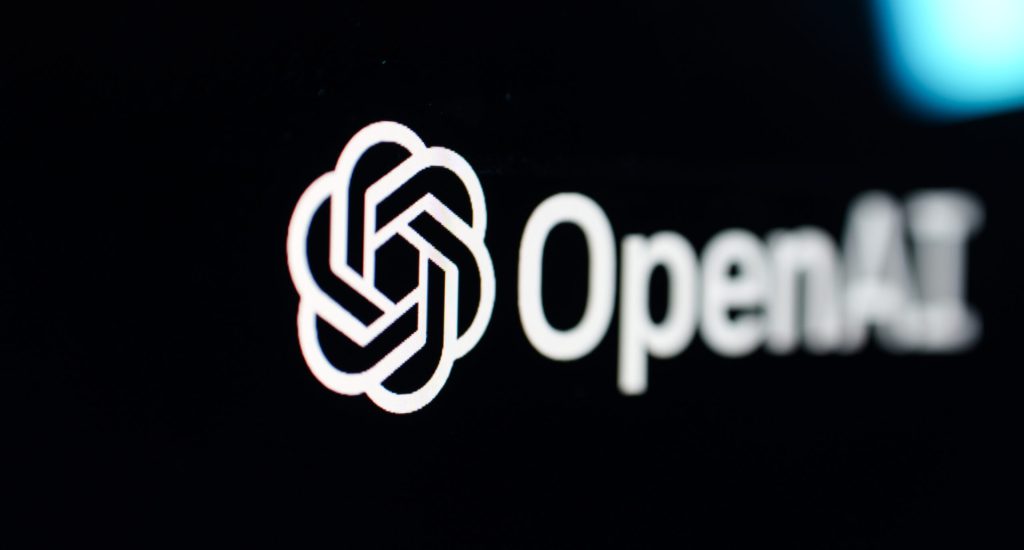 OpenAI a fost „hackuită în mod etic” cu ajutorul chatbotului Claude de la Anthropic: „Amploarea a ceea ce am fi putut accesa era uriașă”