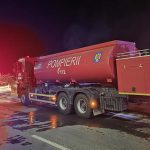 Incendiu puternic în curtea unei firme din Giurgiu. Au ars patru autobetoniere, două camioane şi o pompă de beton / Focul ar fi fost pus intenţionat - FOTO