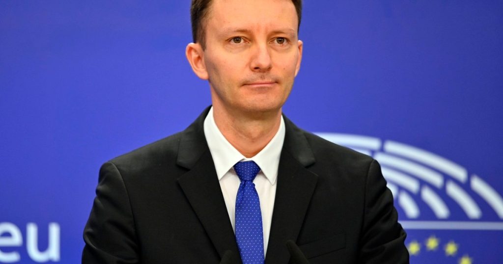 PSD tatonează terenul înainte de votul în Parlament dat Guvernului Mureșan. Răspunsul categoric din sondajul lui Claudiu Manda