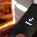 TikTok, lovită de o nouă decizie în SUA. Judecătorul respinge provizoriu o parte din acordul de 400 milioane de dolari